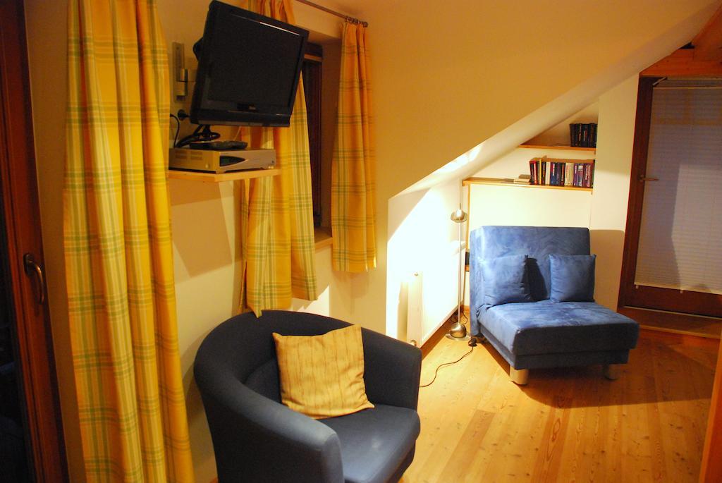 Fewo Wassertheurer Tröpolach Habitación foto